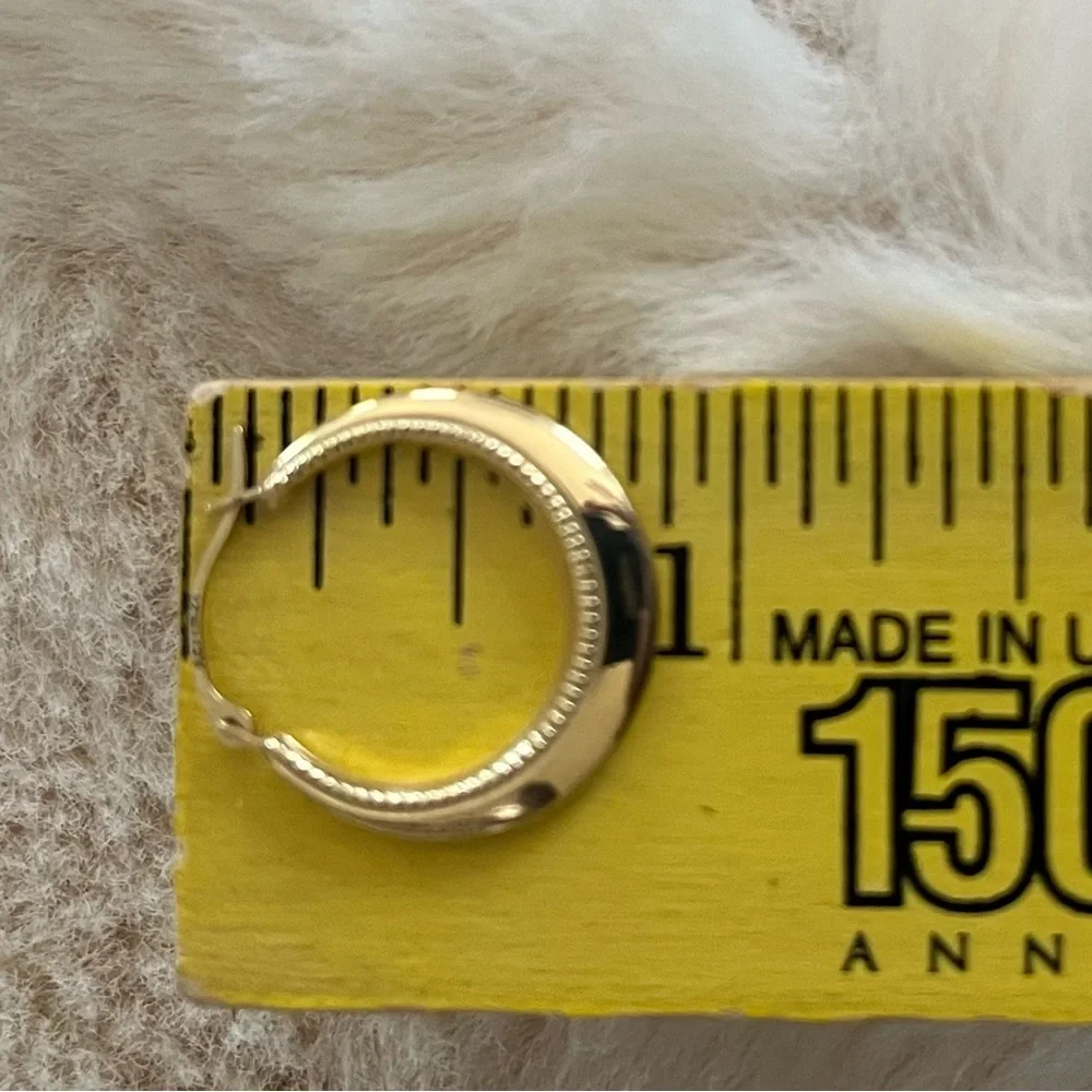 Classic Solid 14 K Gold Hoop Earrings - Elegant Women Jewelry - Picture 9 of 10